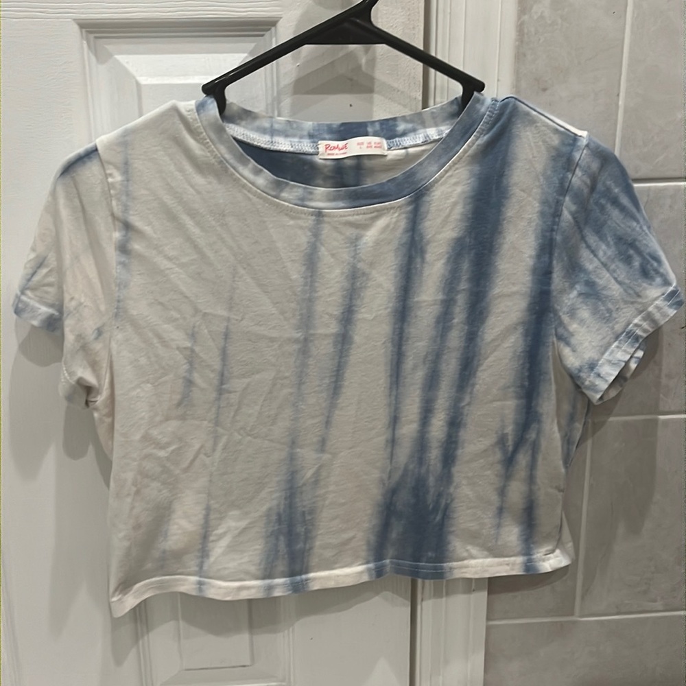 Blue and white tye dye cropped tee